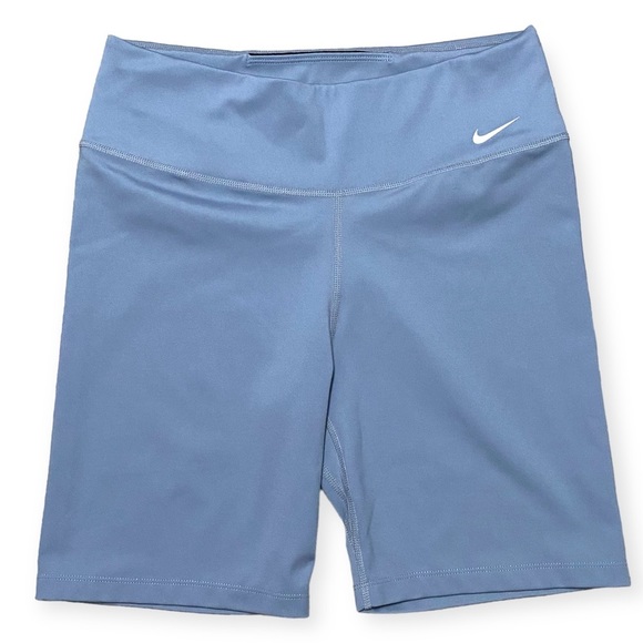 Nike One DRI FIT Mid Rise Biker Shorts - Medium - Picture 3 of 9